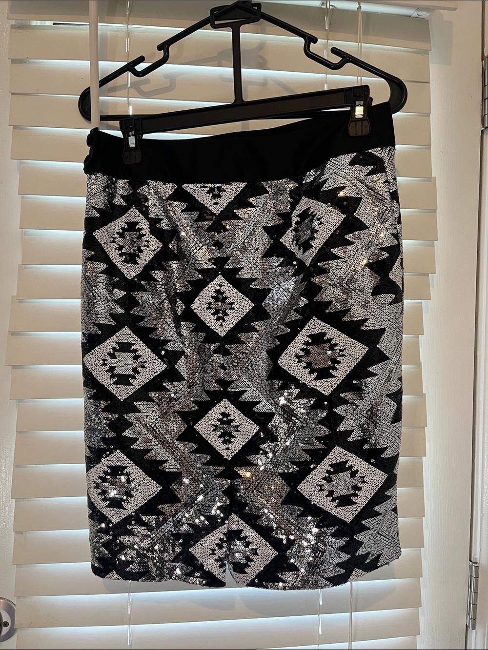 The Limited Black and Silver Sequin Geometric Pencil Skirt